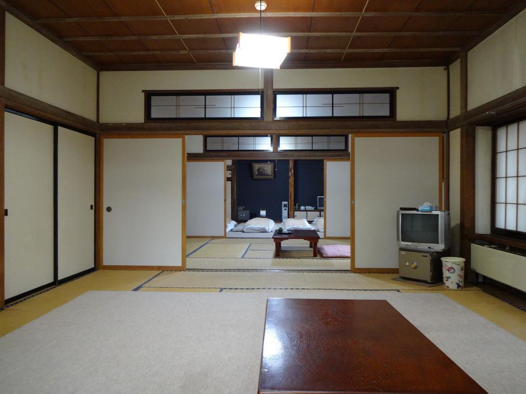 Hakuba Ski-Kan Zewnętrze zdjęcie